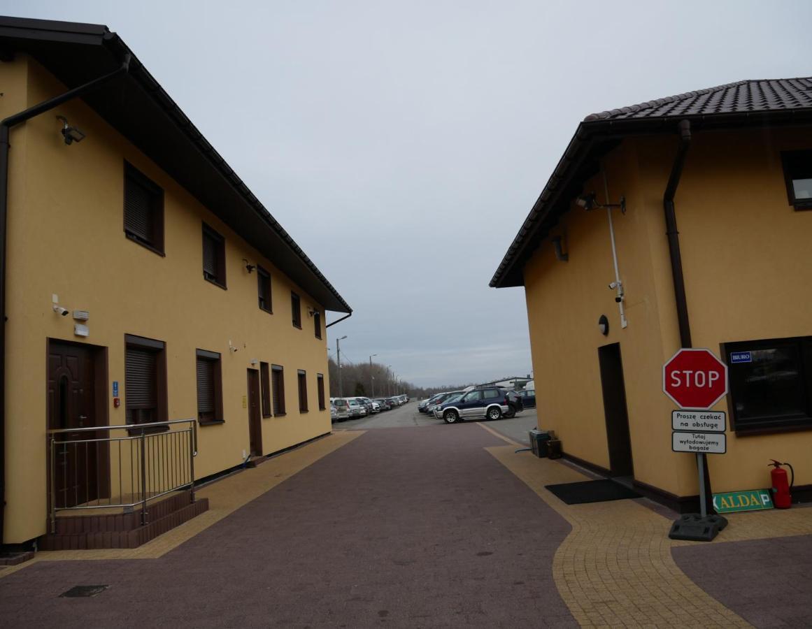 Apartmán Alda Pyrzowice Exteriér fotografie